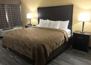 SureStay by Best Western Mesa Downtown Area hotel thumbnail 3