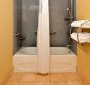 Holiday Inn Martinsburg by IHG hotel detail image 4