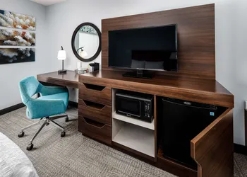 Hampton Inn & Suites Navarre hotel thumbnail 7