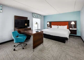 Hampton Inn & Suites Navarre hotel thumbnail 8