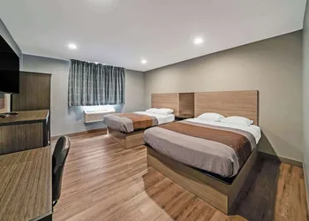 Americas Best Value Inn Foxboro hotel thumbnail 8