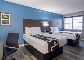 La Quinta Inn by Wyndham Sacramento North hotel thumbnail 7