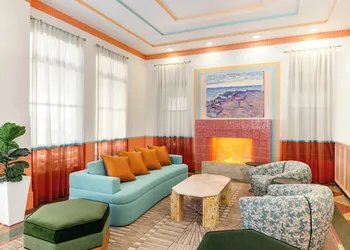 Waldorf Towers South Beach hotel thumbnail 4