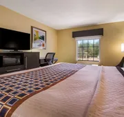 Best Western Bradbury Inn & Suites hotel detail image 5