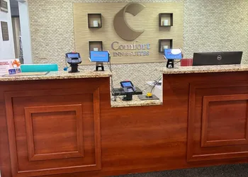 Comfort Inn & Suites Dayton Northwest - Englewood hotel thumbnail 5