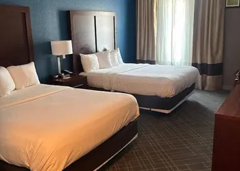 Comfort Inn & Suites Dayton Northwest - Englewood hotel thumbnail 7
