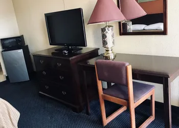 Executive Inn hotel thumbnail 4