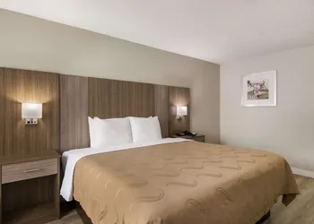 Quality Inn Emporia hotel thumbnail 4