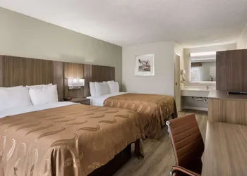 Quality Inn Emporia hotel thumbnail 7