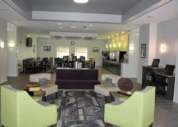 La Quinta Inn & Suites by Wyndham Huntsville Airport Madison hotel thumbnail 6