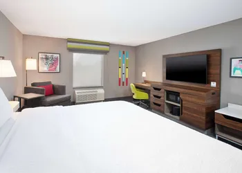Hampton Inn Detroit/Utica-Shelby Township hotel thumbnail 5
