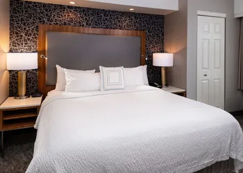 Springhill Suites by Marriott Pittsburgh North Shore hotel thumbnail 5