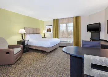 Candlewood Suites Polaris by IHG hotel thumbnail 5