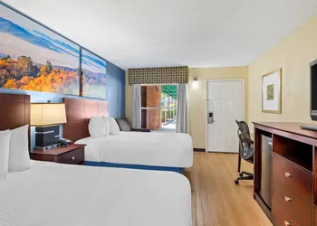 Days Inn by Wyndham Petersburg/South Fort Lee hotel thumbnail 7