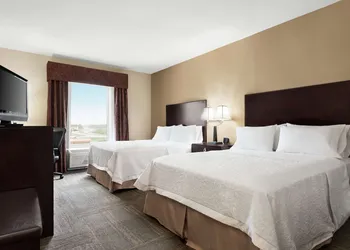 Hampton Inn & Suites Brunswick hotel thumbnail 7