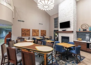 Homewood Suites by Hilton Greensboro hotel thumbnail 2