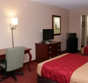 Econo Lodge Chesapeake Route 13 and I-464 hotel detail image 4