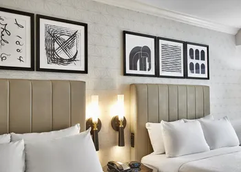 Hotel Indigo Cleveland Downtown by IHG hotel thumbnail 7