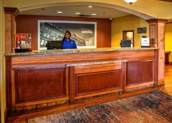 Hampton Inn Savannah-I-95-North hotel thumbnail 2