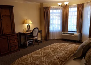 Chelsea Inn hotel thumbnail 7