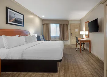 SureStay Plus Hotel by Best Western Mountain View hotel thumbnail 8