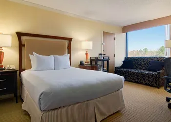 Hilton Raleigh North Hills hotel thumbnail 8