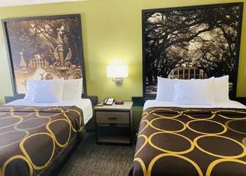 Super 8 by Wyndham New Iberia hotel thumbnail 8