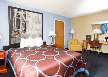 Super 8 by Wyndham Adrian hotel thumbnail 7