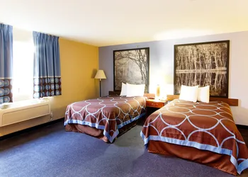 Super 8 by Wyndham Adrian hotel thumbnail 8