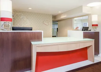 MainStay Suites Detroit Auburn Hills hotel thumbnail 2