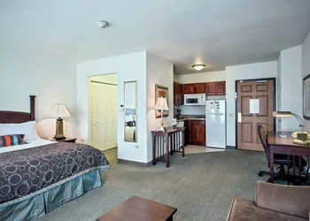 Staybridge Suites Rockford by IHG hotel thumbnail 4