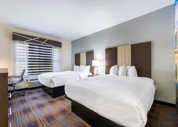 Clarion Pointe Madison Huntsville hotel thumbnail 6