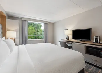Holiday Inn Portsmouth by IHG hotel thumbnail 4