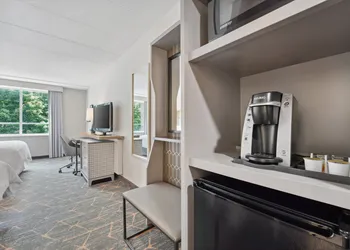 Holiday Inn Portsmouth by IHG hotel thumbnail 7