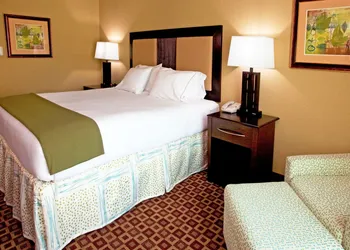 Holiday Inn Express & Suites Chaffee-Jacksonville West by IHG hotel thumbnail 6