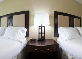 Holiday Inn Express & Suites Chaffee-Jacksonville West by IHG hotel thumbnail 7
