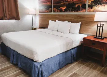 Days Inn by Wyndham Denver Downtown hotel thumbnail 8