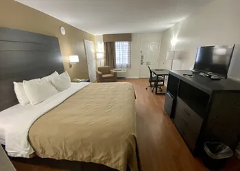 Quality Inn Branson - Hwy 76 Central hotel thumbnail 7