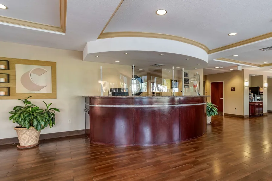 Comfort Suites Biloxi - Ocean Springs hotel detail image 2