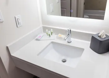 Holiday Inn & Suites Boca Raton - North by IHG hotel thumbnail 3