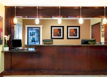 Howard Johnson by Wyndham Lafayette hotel thumbnail 2