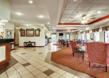 Quality Inn & Suites Clinton - Jackson West hotel thumbnail 3