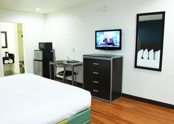 Stay Express Inn Dallas - Fair Park / Downtown hotel thumbnail 7