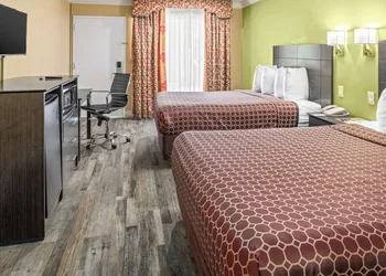 Vagabond Inn Costa Mesa hotel thumbnail 7