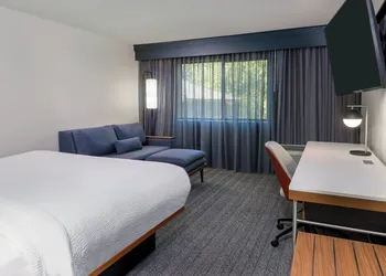 Courtyard by Marriott Tallahassee North/I-10 Capital Circle hotel thumbnail 6