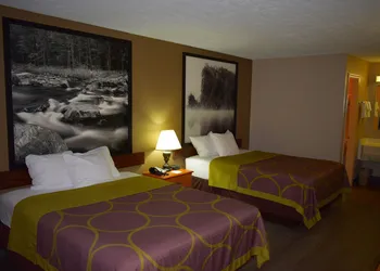 Super 8 by Wyndham Fort Chiswell/Wytheville Area hotel thumbnail 4