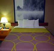 Super 8 by Wyndham Fort Chiswell/Wytheville Area hotel detail image 5
