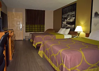 Super 8 by Wyndham Fort Chiswell/Wytheville Area hotel thumbnail 7