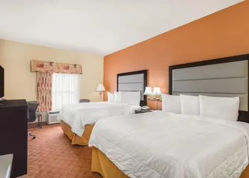 Baymont by Wyndham Fayetteville hotel thumbnail 5