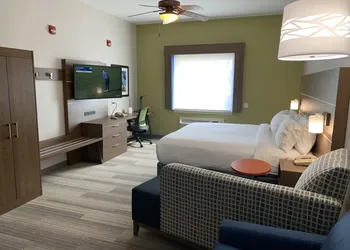 Holiday Inn Express Hotel & Suites South Padre Island by IHG hotel thumbnail 6